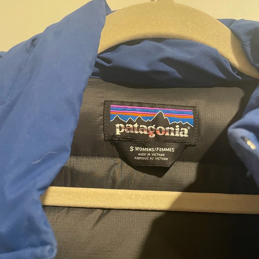 Patagonia Royal Blue Insulated Jacket - Picture 3 of 4